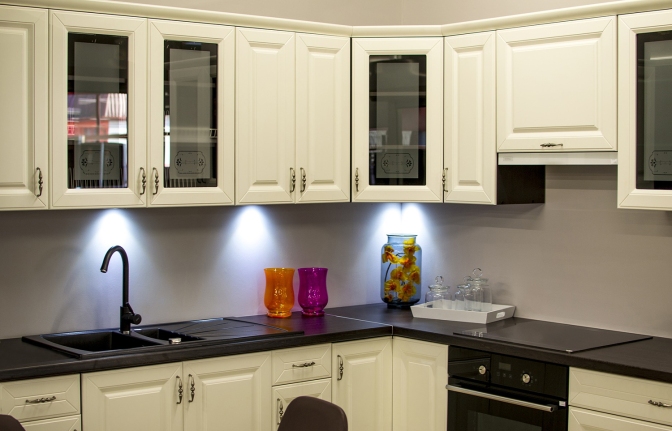 Easy Kitchen Upgrade - Under Cabinet Lighting